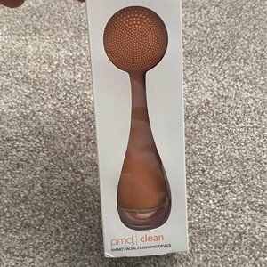 PMD Clean Smart Facial Cleansing Device